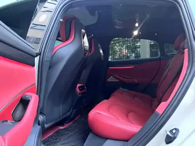 Xiaomi SU7