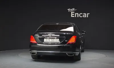 Genesis EQ900