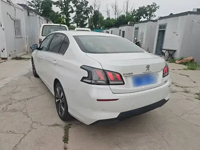 Peugeot 408