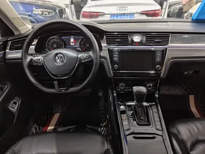 Volkswagen Phideon
