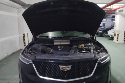 Cadillac XT6