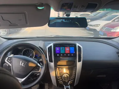 Luxgen U6