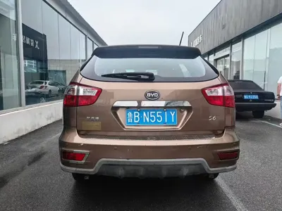 BYD S6
