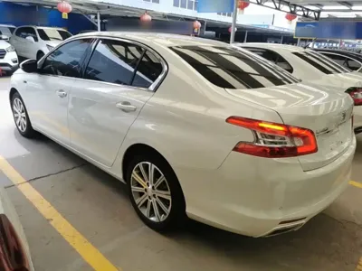 Peugeot 408