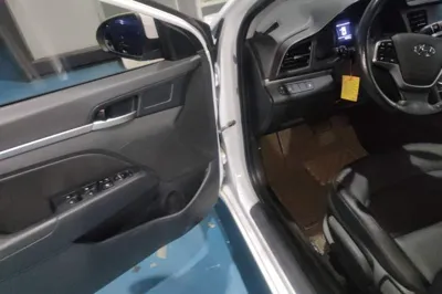 Hyundai Elantra (6th Generation