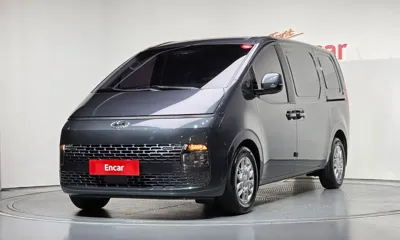 Hyundai Staria