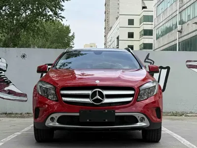 Mercedes-Benz GLA