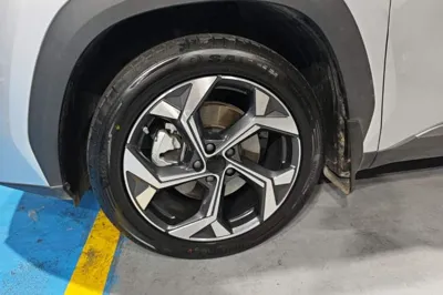 Geely Auto FX11