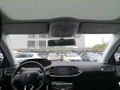 Peugeot 308S