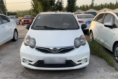 BYD F0