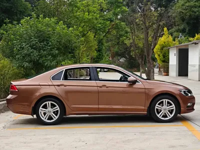Volkswagen Lamando