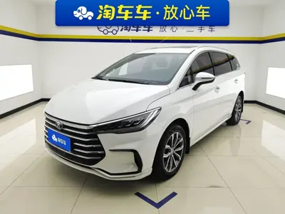 BYD MAX