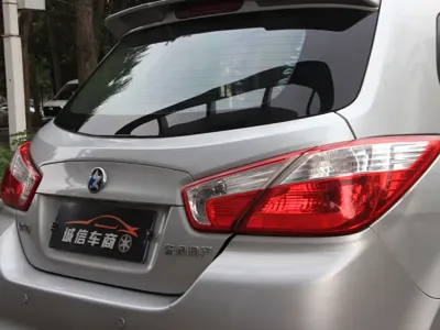 Venucia R50