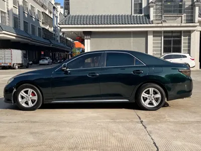 Toyota Reiz