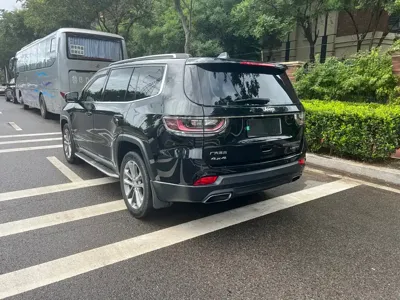 Jeep Grand Commander