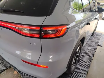 Geely Galaxy E5