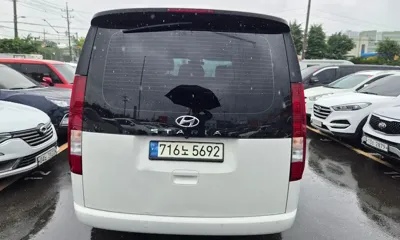 Hyundai Staria