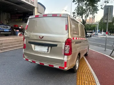 Wuling Rongguang V
