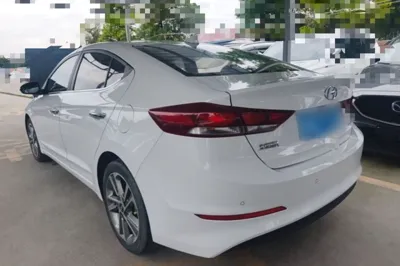 Hyundai Elantra (6th Generation