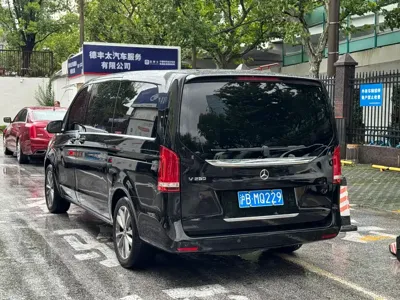 Mercedes-Benz V-Class
