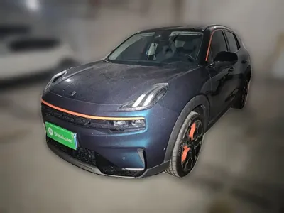 Lynk & Co 06