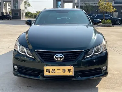 Toyota Reiz