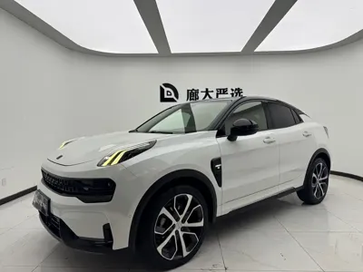 Lynk & Co 05