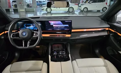 BMW i5