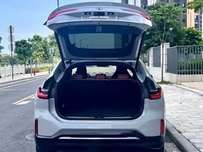 Nio EC6