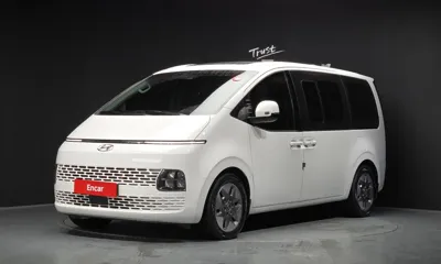 Hyundai Staria