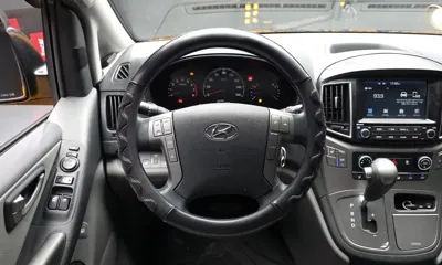 Hyundai Starex