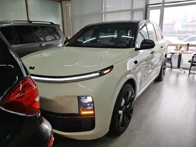 Li Auto Li L8