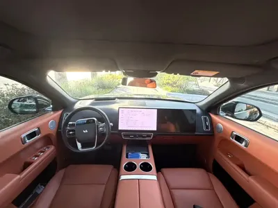 Li Auto Li L8