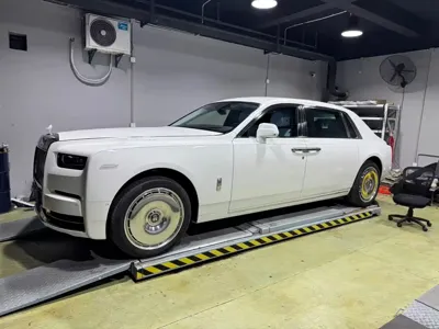 Rolls-Royce Phantom