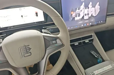 BYD Tang L