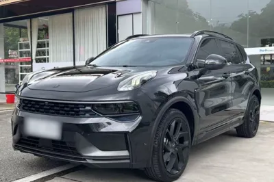 Lynk & Co 01