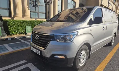 Hyundai Starex