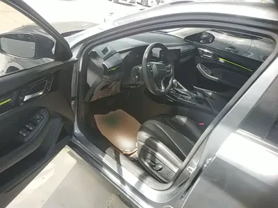 Roewe i5