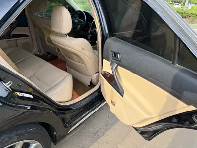 Toyota Reiz