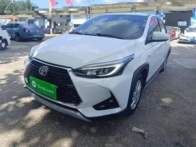 Toyota Yaris L