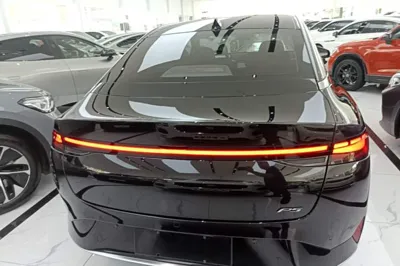Xpeng P5