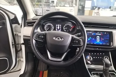 Chery Arrizo 5