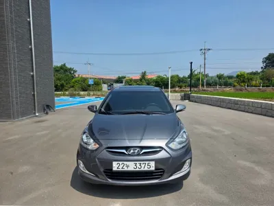 Hyundai Accent