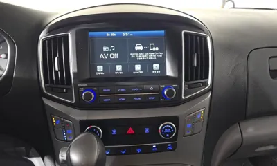 Hyundai Starex