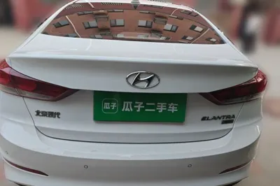 Hyundai Elantra (6th Generation