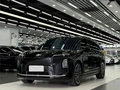 Nio ES8