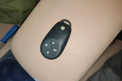 Nio ES8
