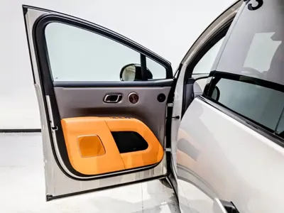 Li Auto Li i8
