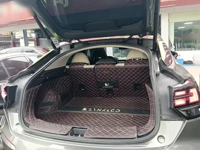Lynk & Co 05
