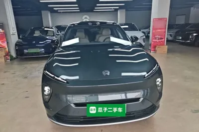 Nio ES8